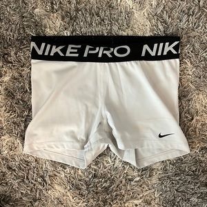 NIKE PRO SHORTS